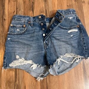 Levi's Women’s Sz 30 Classic Blue Ripped Jean Shorts